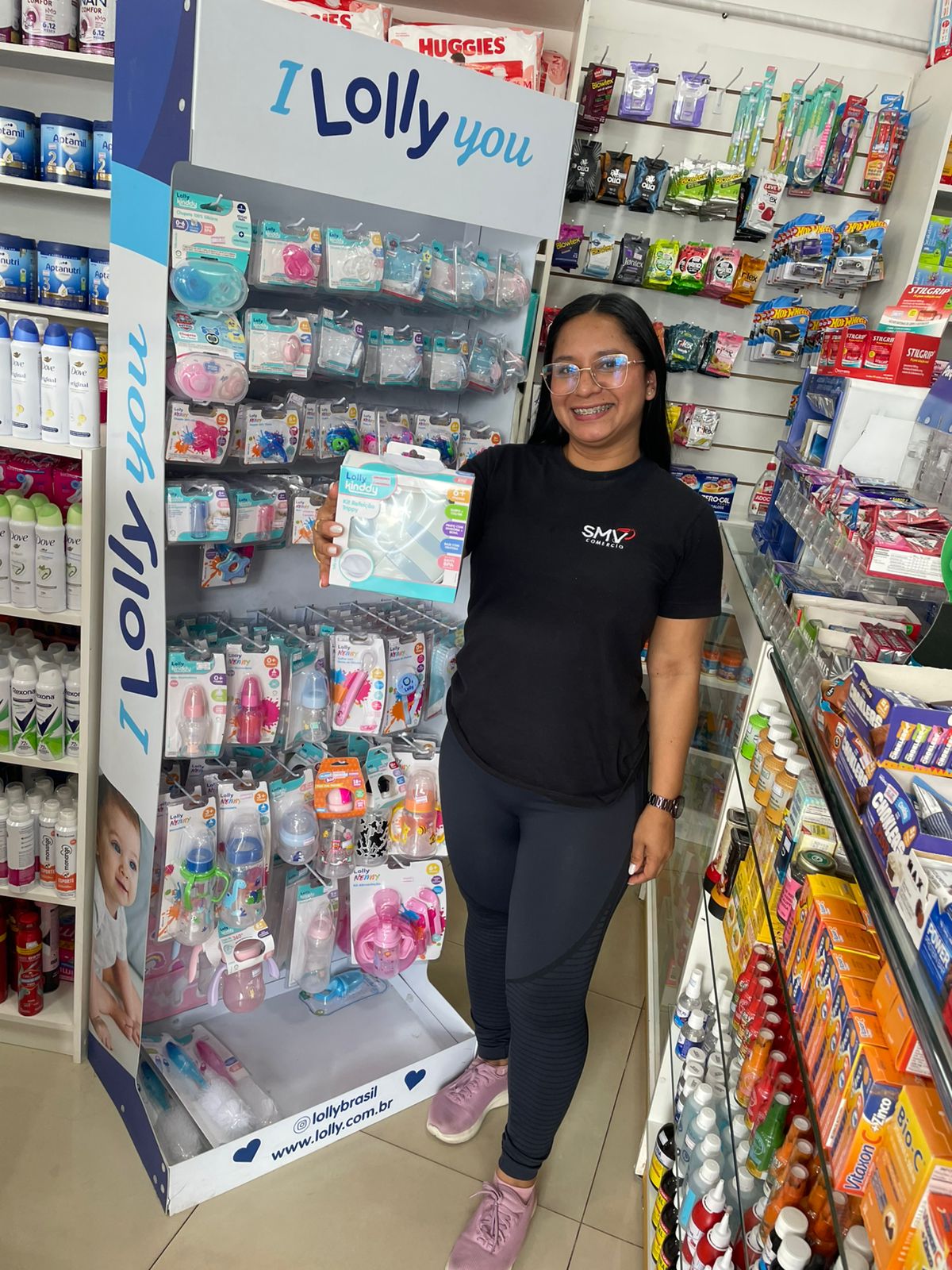 Promotora da SMV em display infantil Lolly